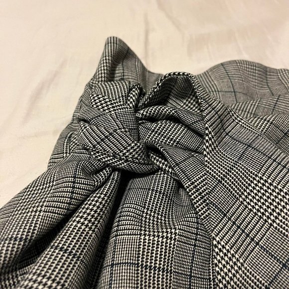 Forever 21 Plaid Wrap Skirt (Size M) - Picture 4 of 4